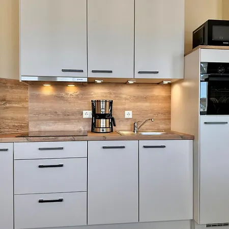 520, Seepark Апартаменти *